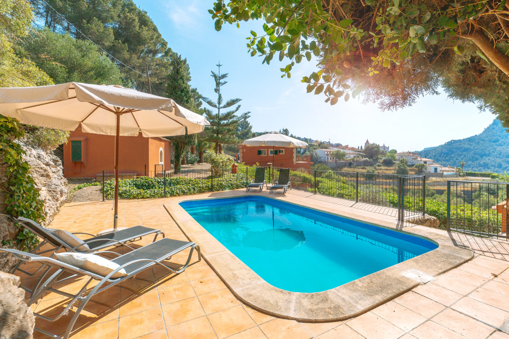 Galilea: Modernized finca with fantastic panoramic views and pool