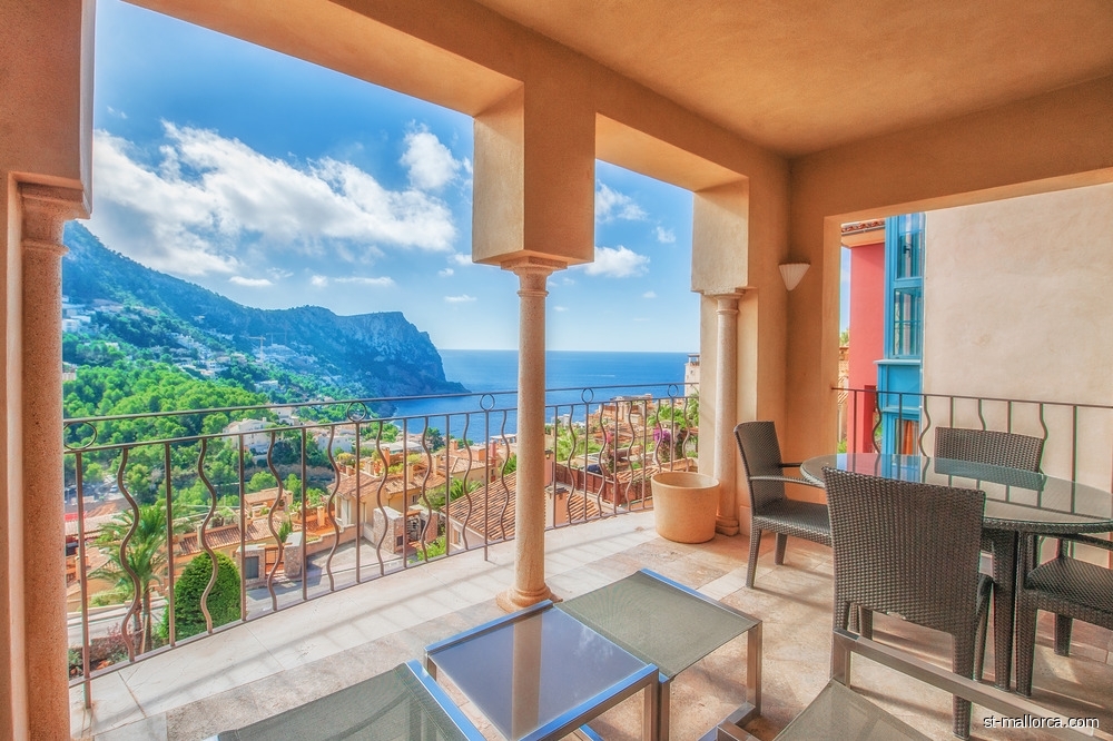 VENDIDO CON NOSOTROSAtico con vistas al mar