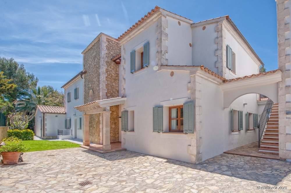 Modernizada y espaciosa Villa Mallorquina