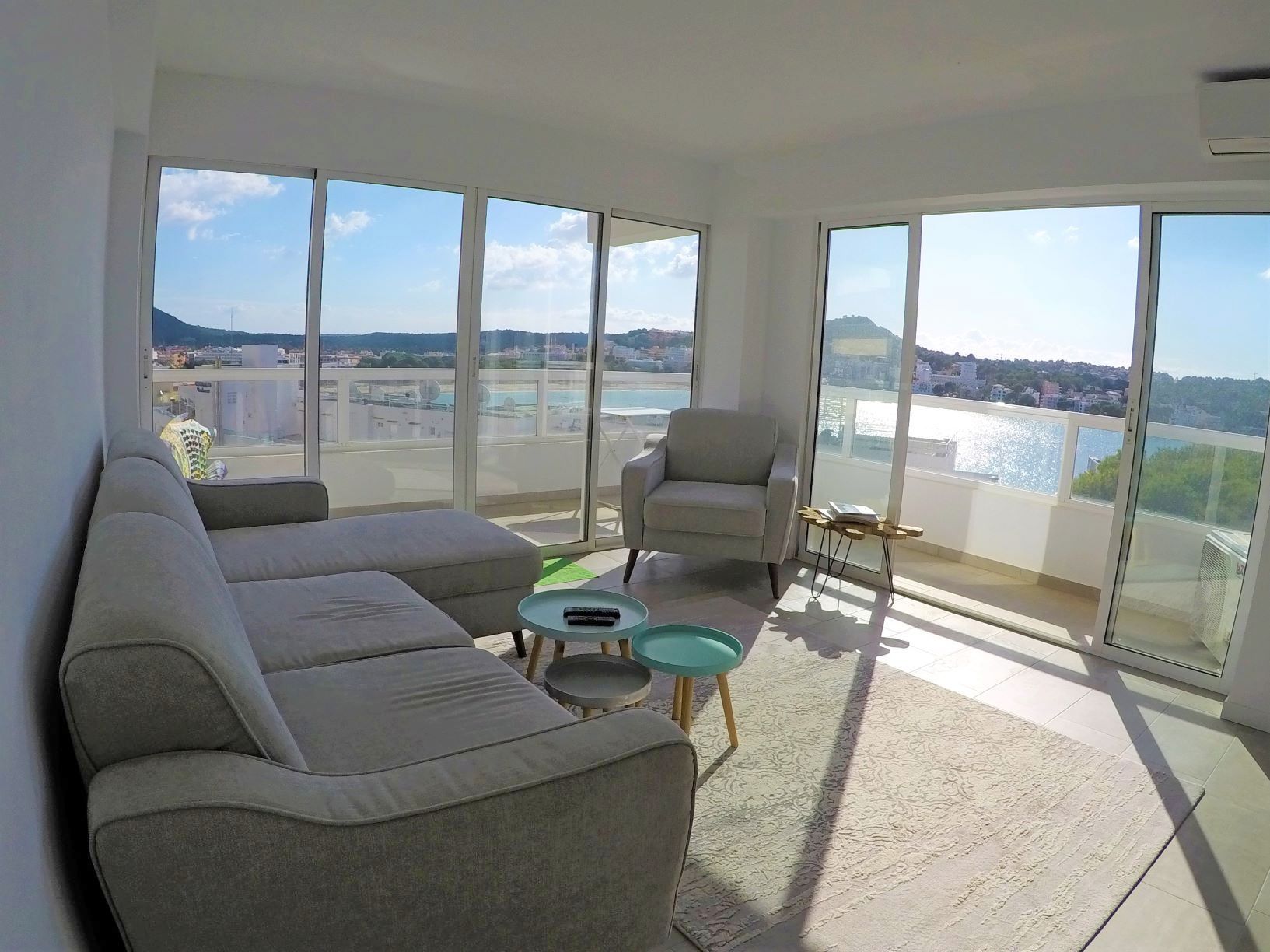 Modernes Studio mit Meerblick in Santa Ponsa