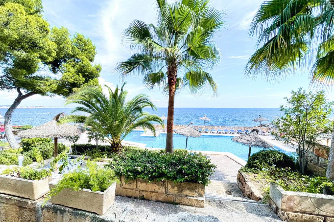 Illetas: Helles Apartment mit Meerblick